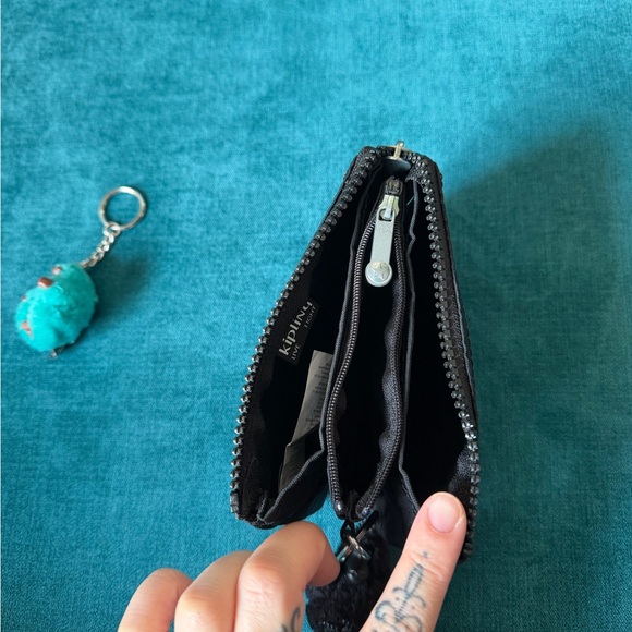 Kipling Pouch - Picture 2 of 3